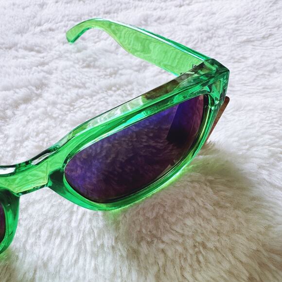 Cedric Bright Green Mirrored Sunglasses - Picture 8 of 15